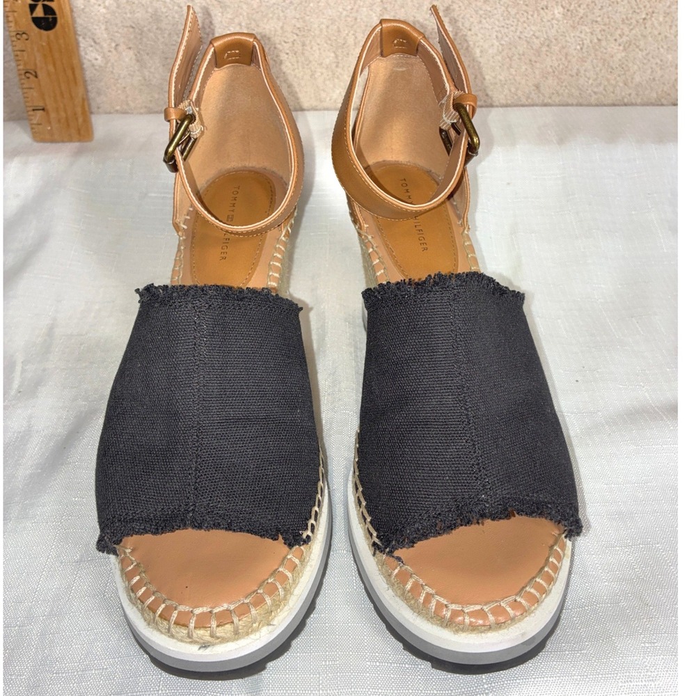 Tommy Hilfiger Black Tan Canvas Leather Espadrille Wedge Sandals Womens 9M - Picture 5 of 8